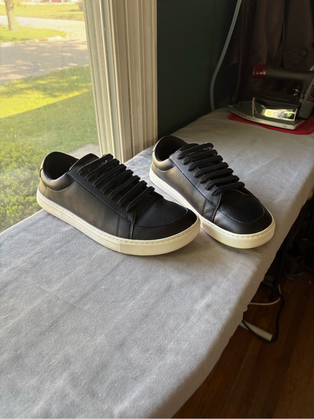 Oliver Cabell Men's Black Low-Top Casual Sneakers